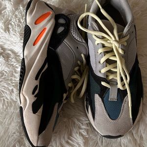 Yeezy 700 Boost